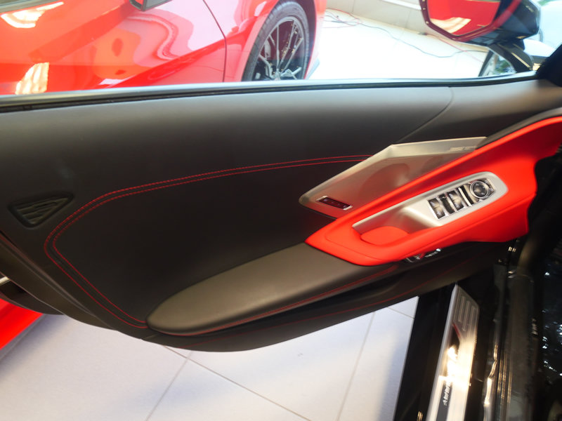 Used 2024 Chevrolet Corvette Stingray Preferred Conv w/ Chrome Exterior Badge Package RWD image 6