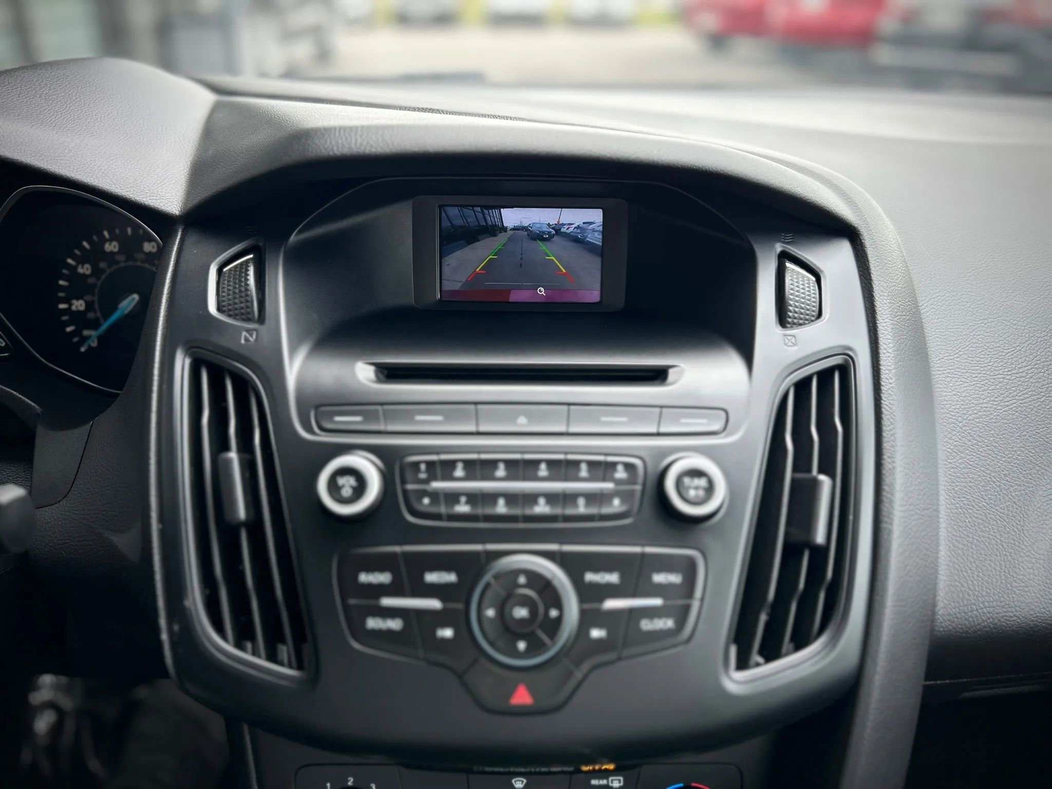 Used 2016 Ford Focus SE image 14