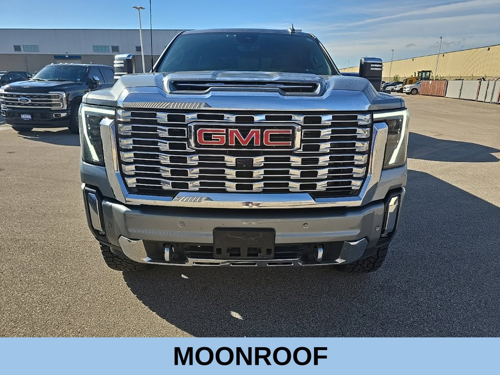 Used 2024 GMC Sierra 3500 Denali w/ Denali Reserve Package AWD/4WD image 3