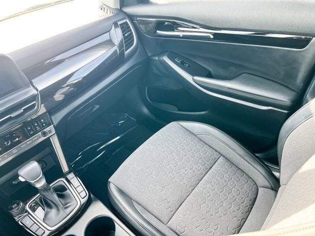 Certified 2024 Kia Seltos X-Line image 14