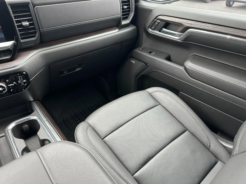 Used 2024 GMC Sierra 1500 SLT w/ SLT Premium Plus Package image 16