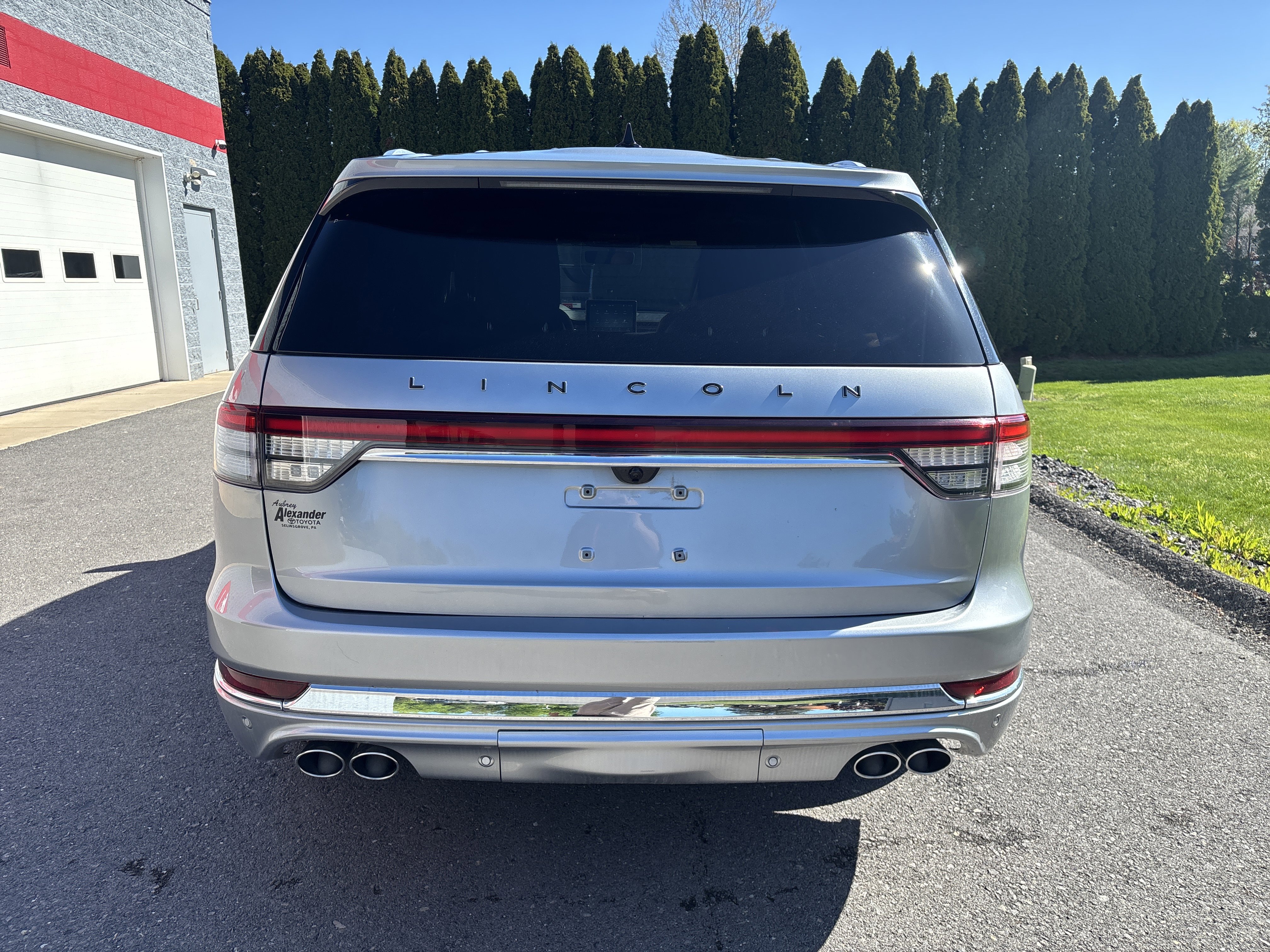 Used 2023 Lincoln Aviator Black Label w/ Dynamic Handling Package AWD/4WD image 4