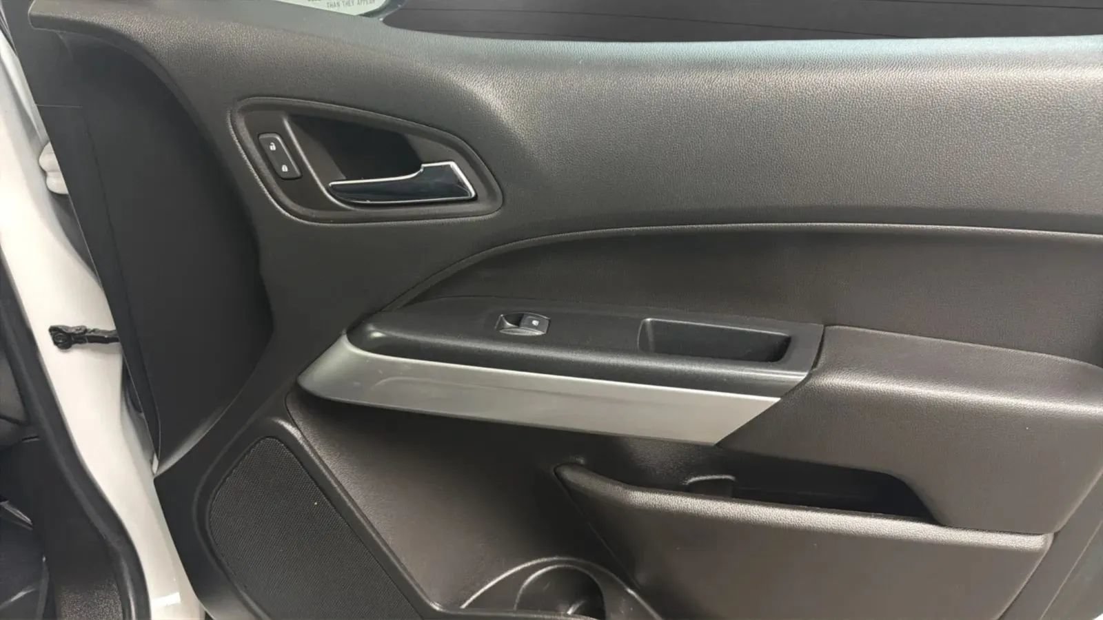 Used 2022 Chevrolet Colorado LT w/ Fleet Safety Package RWD image 17