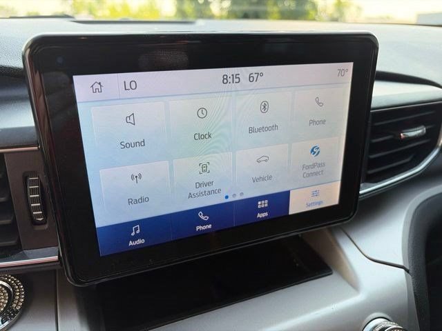 Used 2022 Ford Explorer XLT w/ Equipment Group 202A AWD/4WD image 22