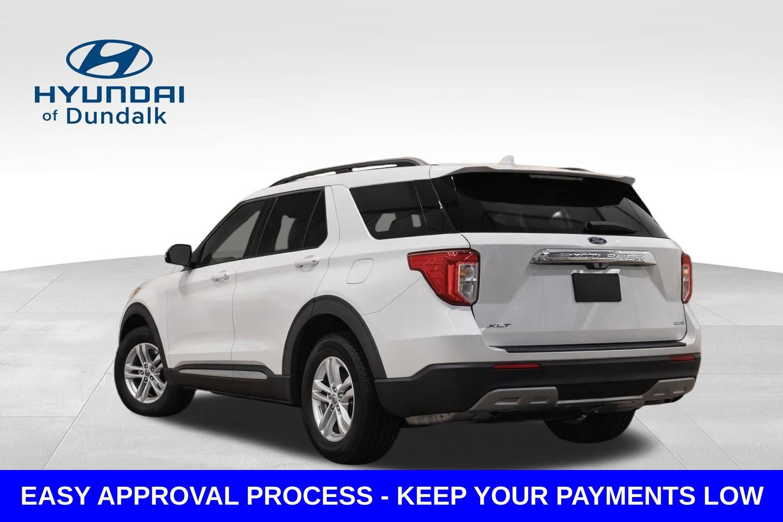 Used 2020 Ford Explorer XLT w/ Equipment Group 202A AWD/4WD image 5