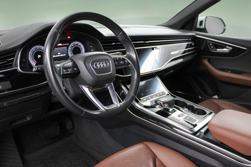 Used 2019 Audi Q8 Premium Plus w/ Premium Plus AWD/4WD image 2