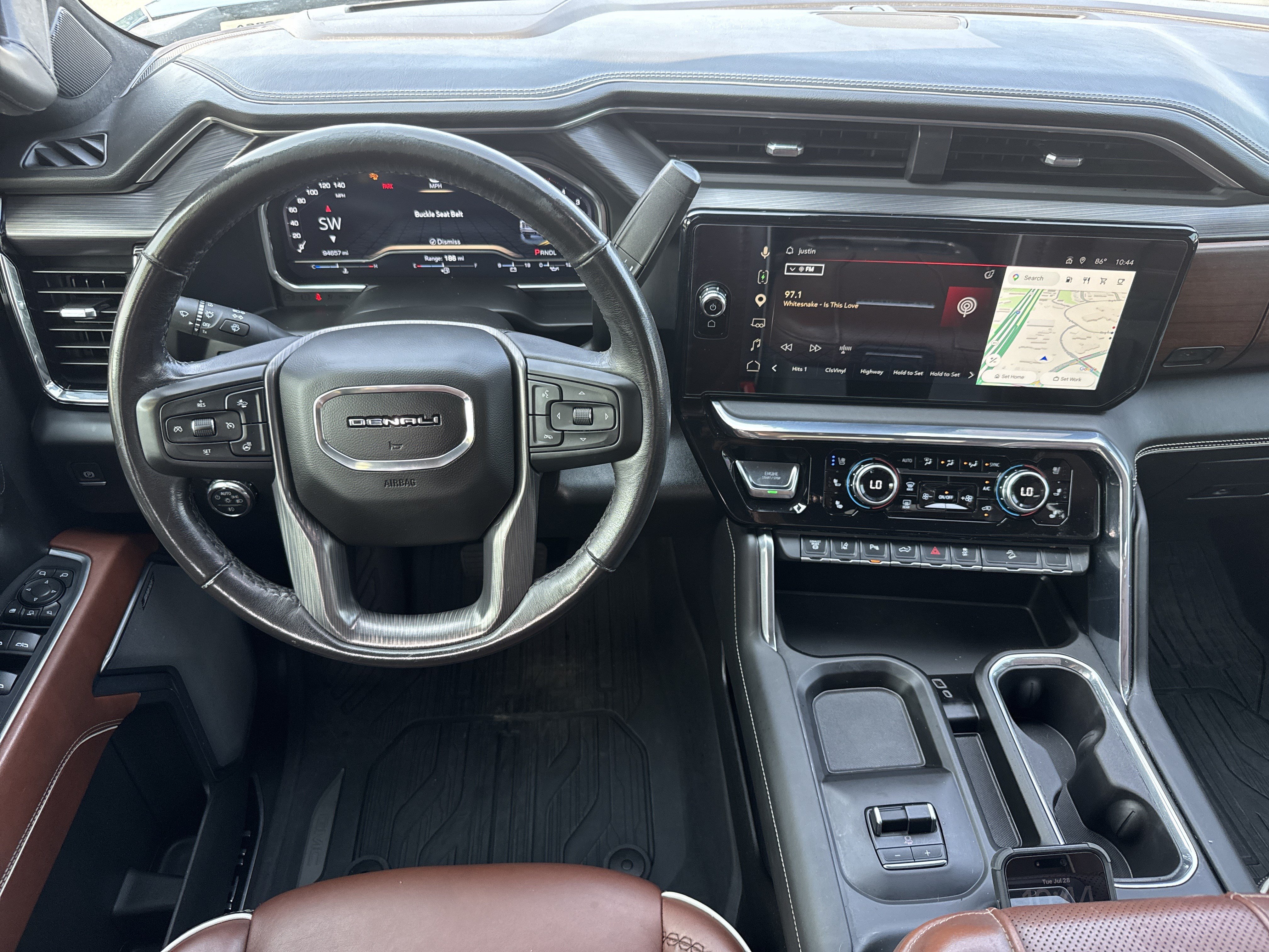 Used 2024 GMC Sierra 3500 Denali Ultimate AWD/4WD image 18