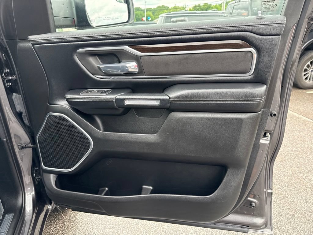 Used 2022 RAM 1500 Laramie AWD/4WD image 29