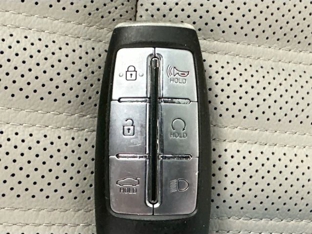 Used 2023 Genesis G70 2.0T w/ Sport Prestige Package image 18