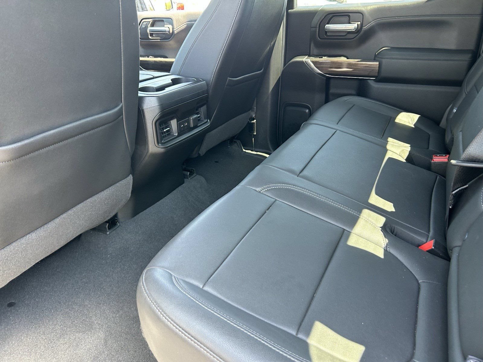 Certified 2021 Chevrolet Silverado 1500 RST w/ Redline Edition AWD/4WD image 23