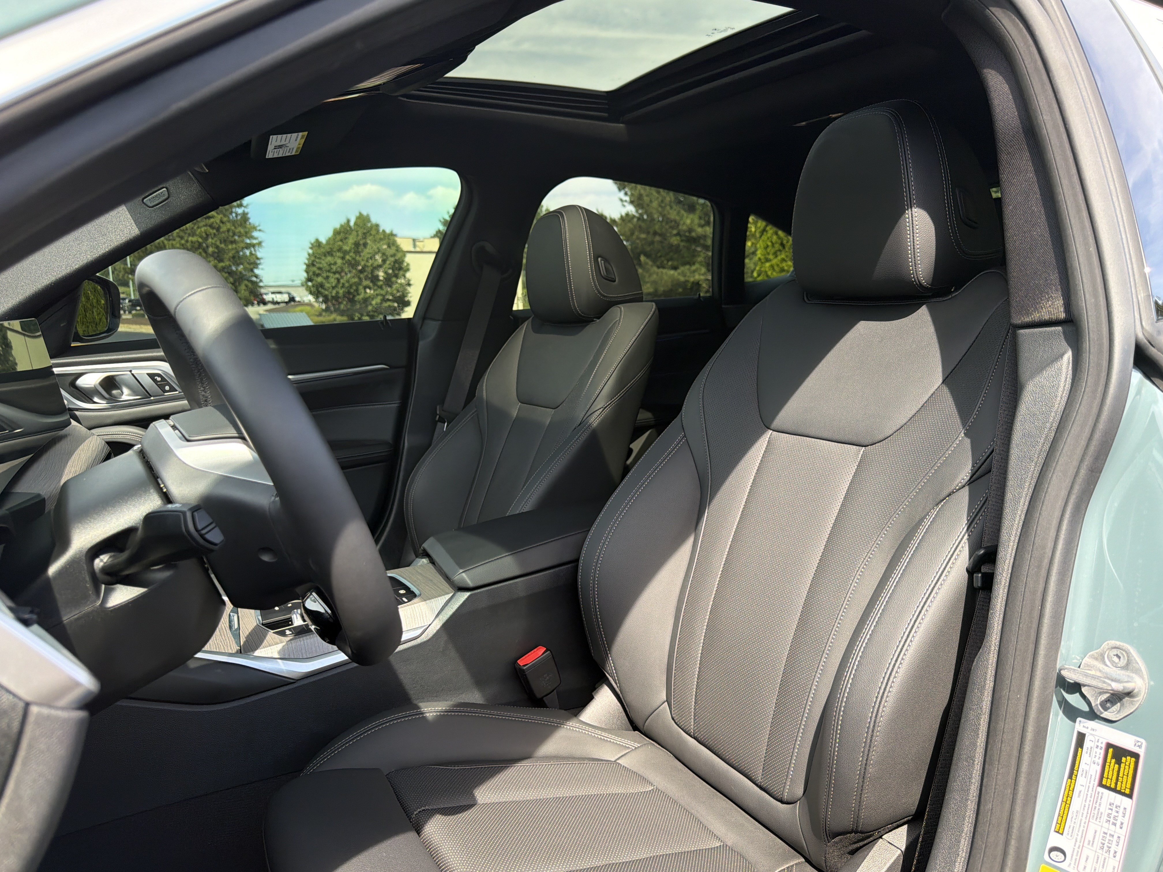 Used 2025 BMW i4 eDrive40 RWD image 7