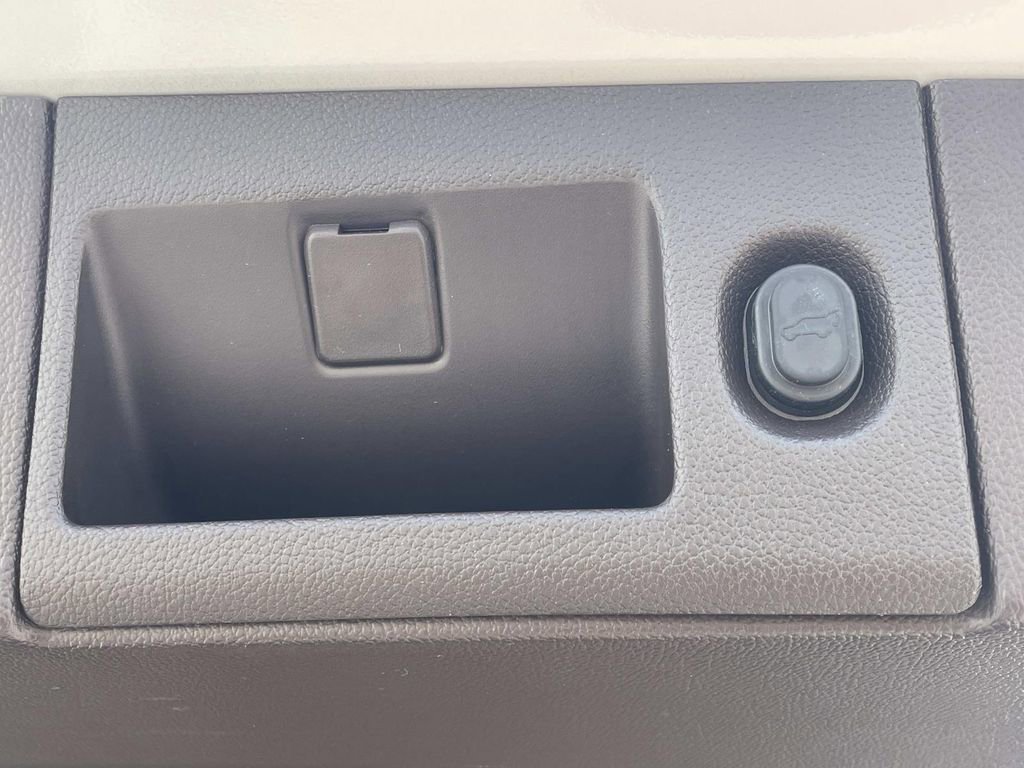 Used 2019 GMC Yukon Denali w/ Open Road Package image 13