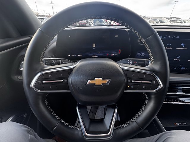 Used 2025 Chevrolet Traverse LT image 15