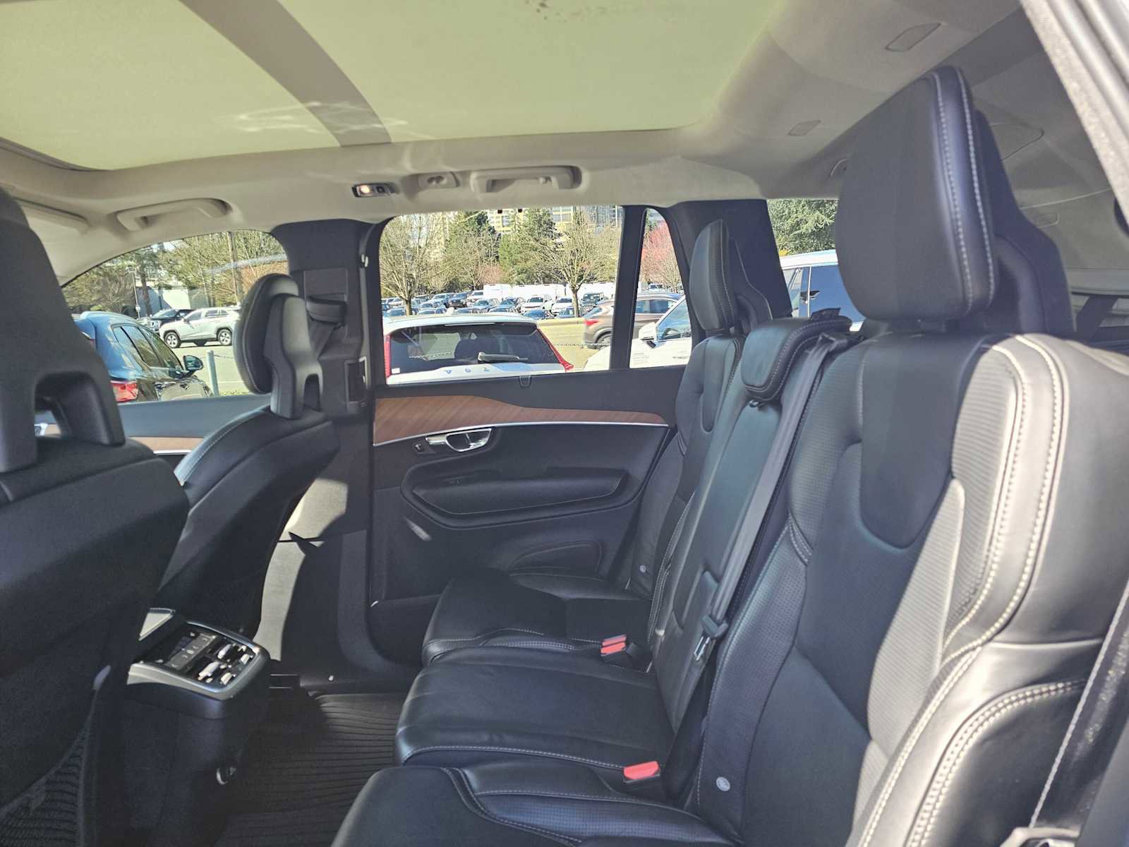 Used 2018 Volvo XC90 T6 Inscription w/ Convenience Package image 19