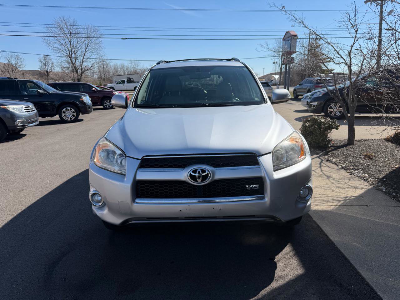 Used 2010 Toyota RAV4 Limited image 2