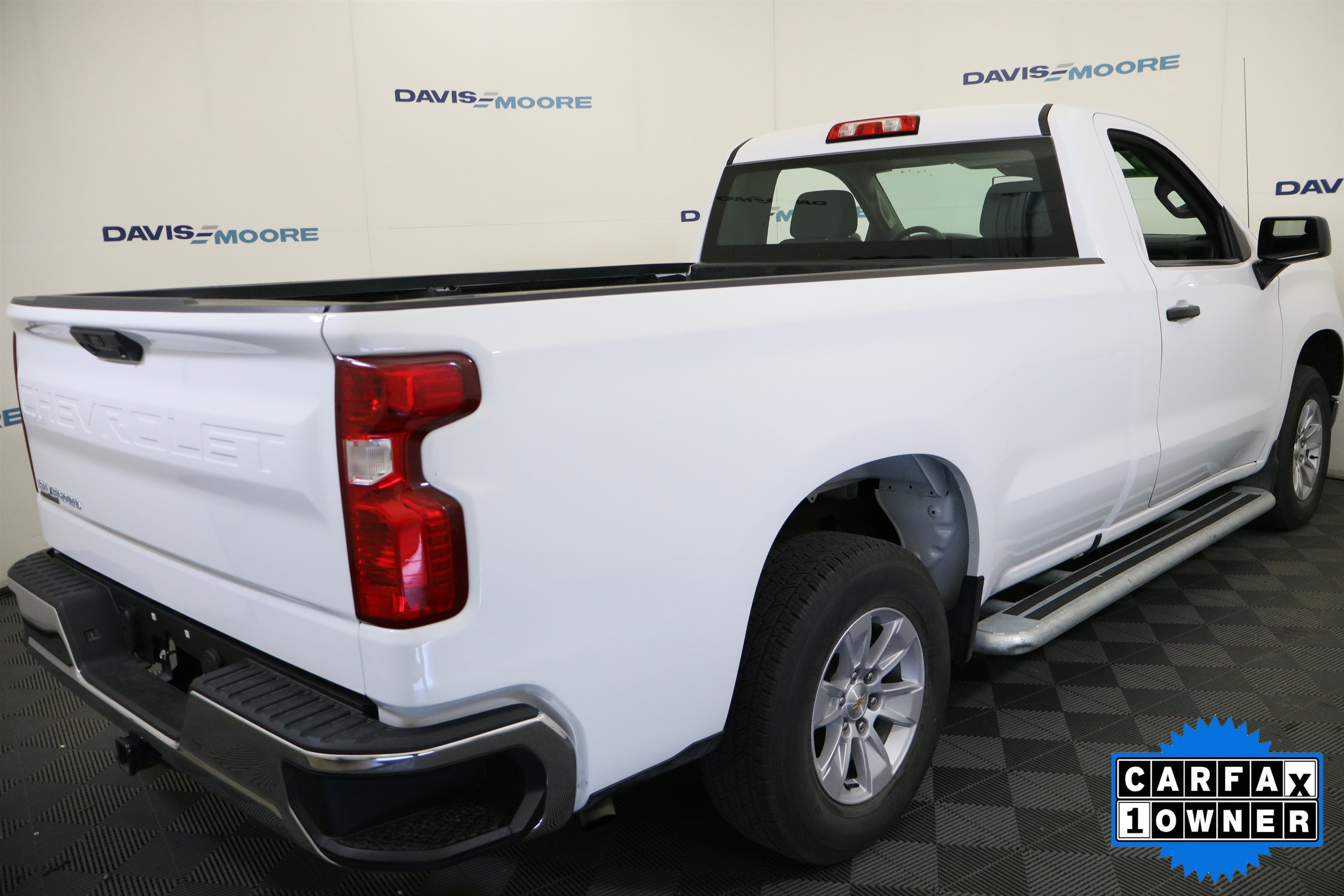 Used 2025 Chevrolet Silverado 1500 W/T RWD image 6