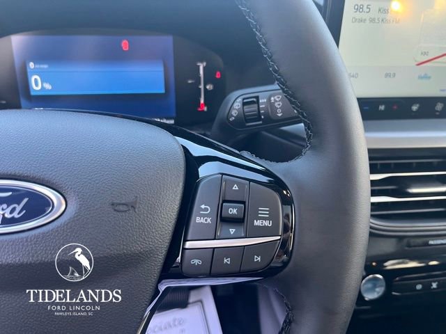 New 2025 Ford Escape SE w/ Class II Trailer Tow Package image 28