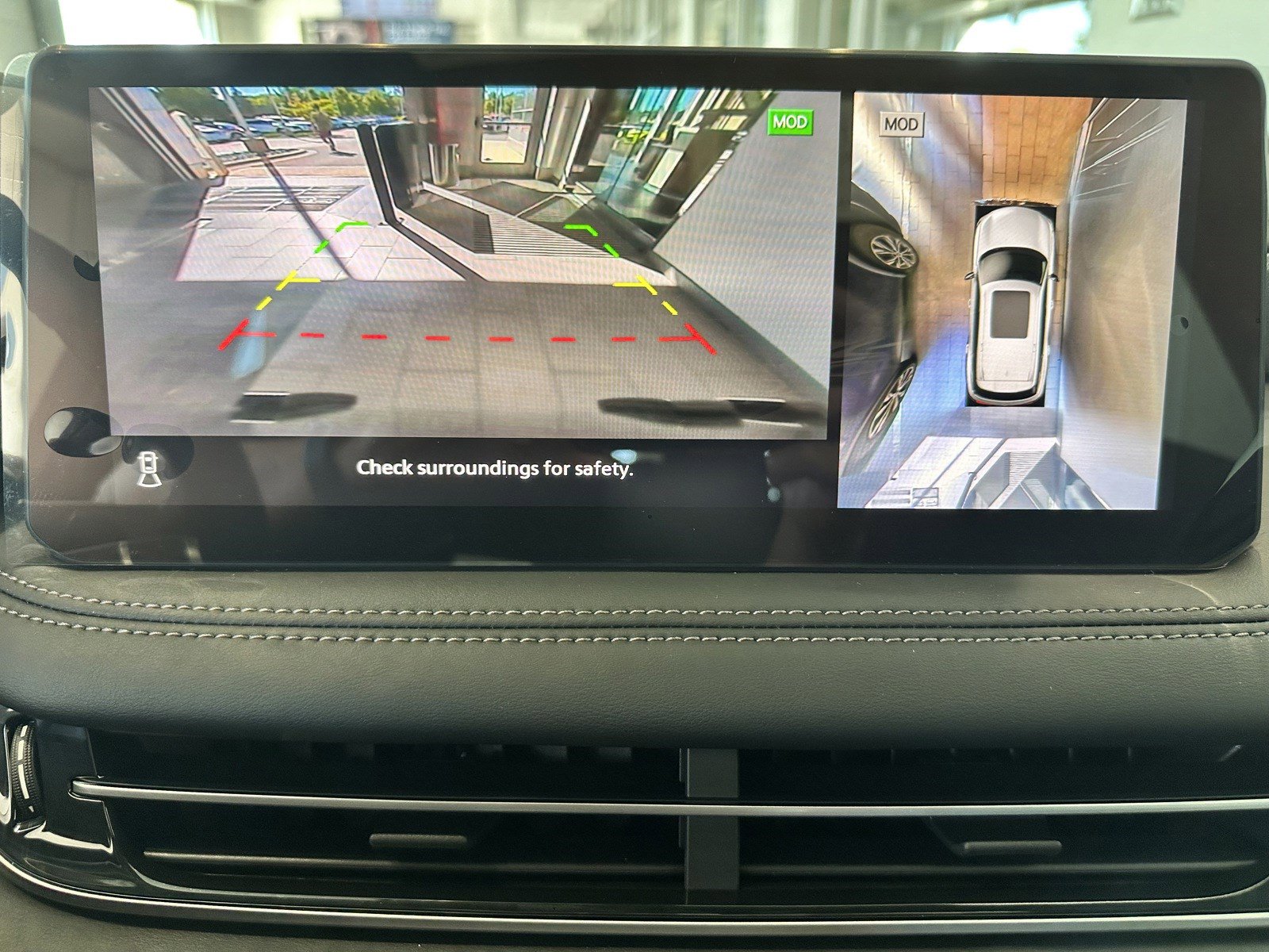 Certified 2025 INFINITI QX60 Luxe w/ Black Edition image 21