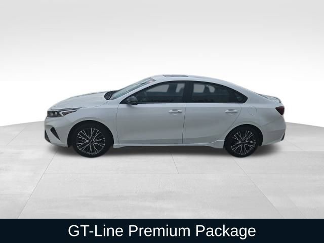 Used 2024 Kia Forte GT-Line w/ GT-Line Premium Package image 2