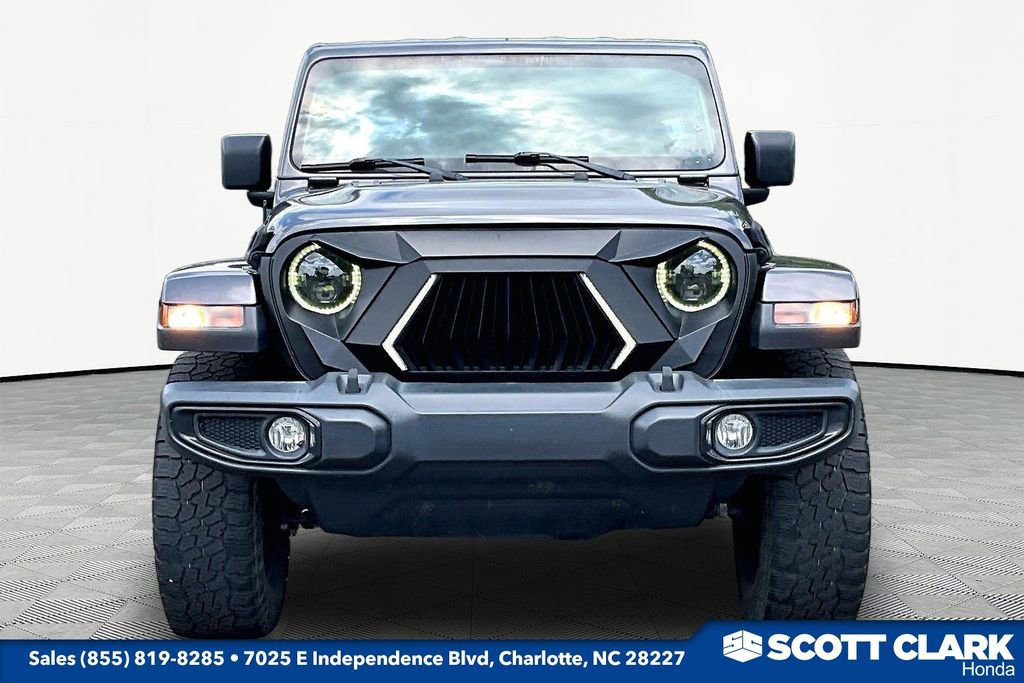 Used 2022 Jeep Gladiator Overland w/ Popular Equipment Package AWD/4WD image 2