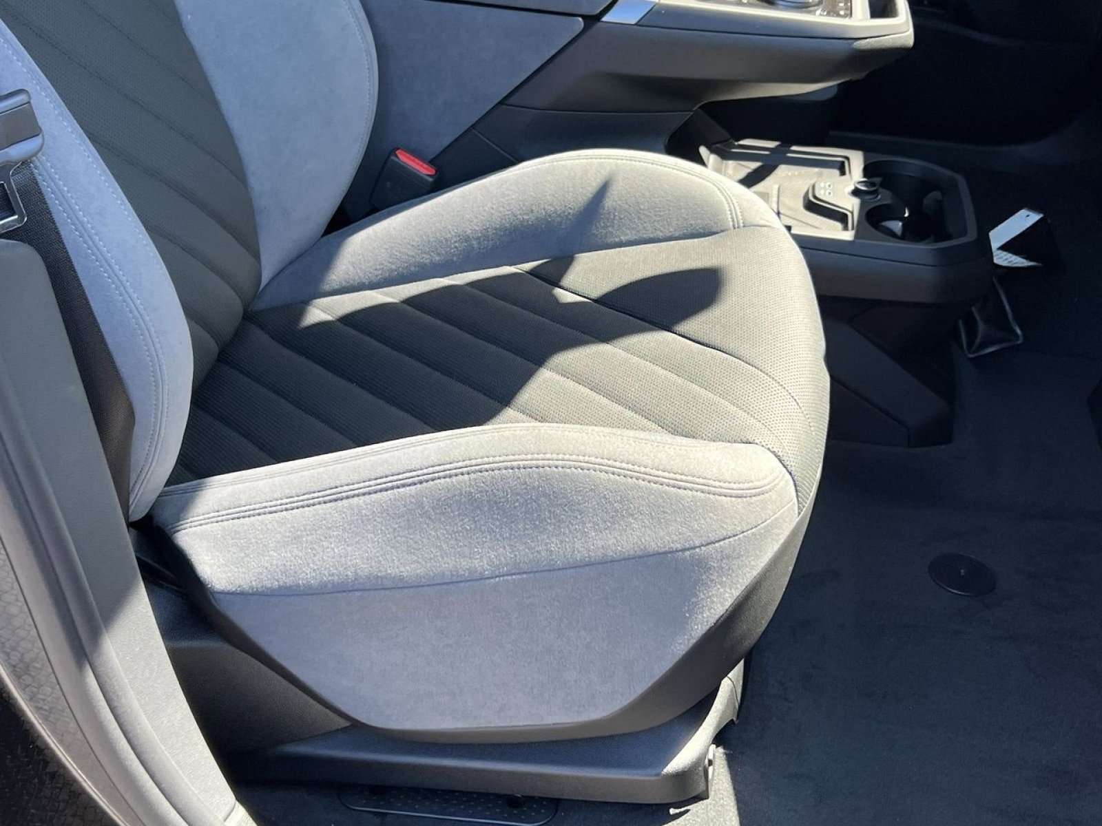 New 2026 BMW iX xDrive60 w/ M Sport Package image 27