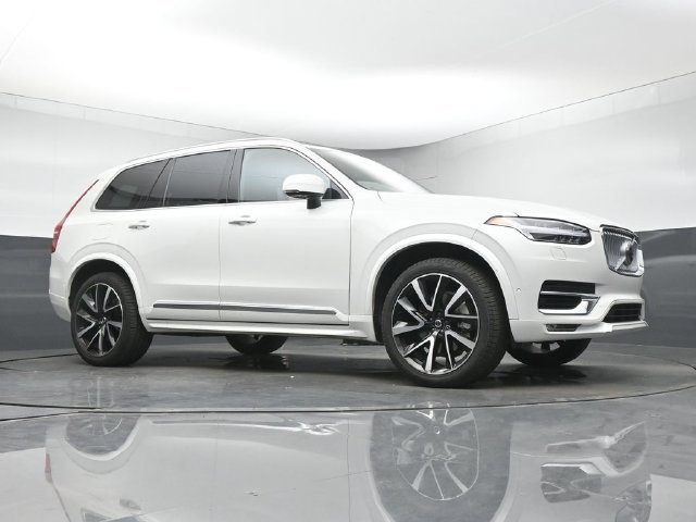 Used 2024 Volvo XC90 B6 Plus w/ Protection Package AWD/4WD image 10
