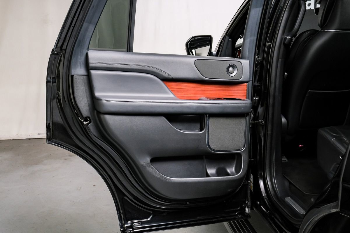 Used 2024 Lincoln Navigator Reserve image 46