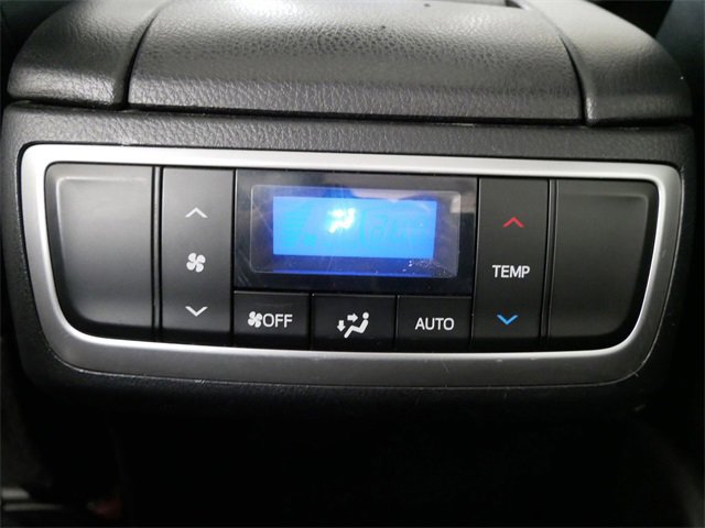 Used 2017 Toyota Highlander XLE image 11