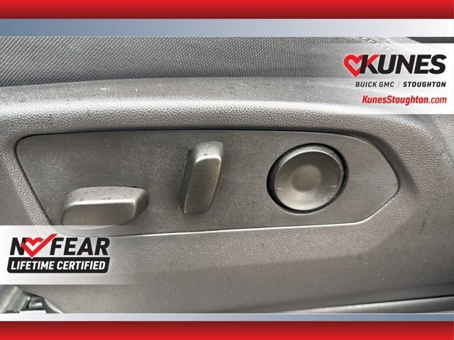 Used 2025 Chevrolet Silverado 1500 LT image 29