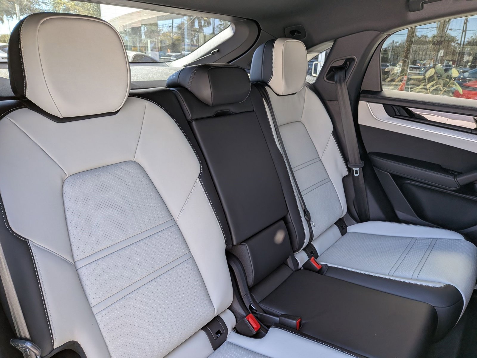 New 2026 Porsche Cayenne Coupe image 24