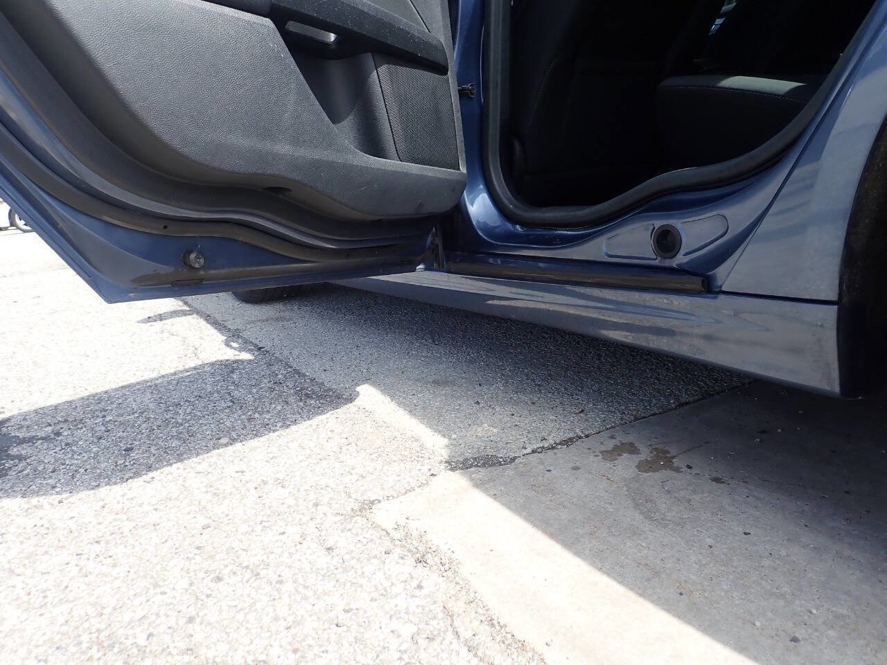 Used 2018 Ford Fusion SE w/ Fusion SE Technology Package image 17