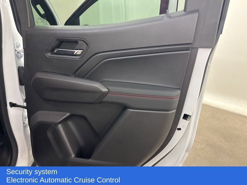 Used 2023 Chevrolet Colorado Z71 w/ Z71 Convenience Package 2 image 23