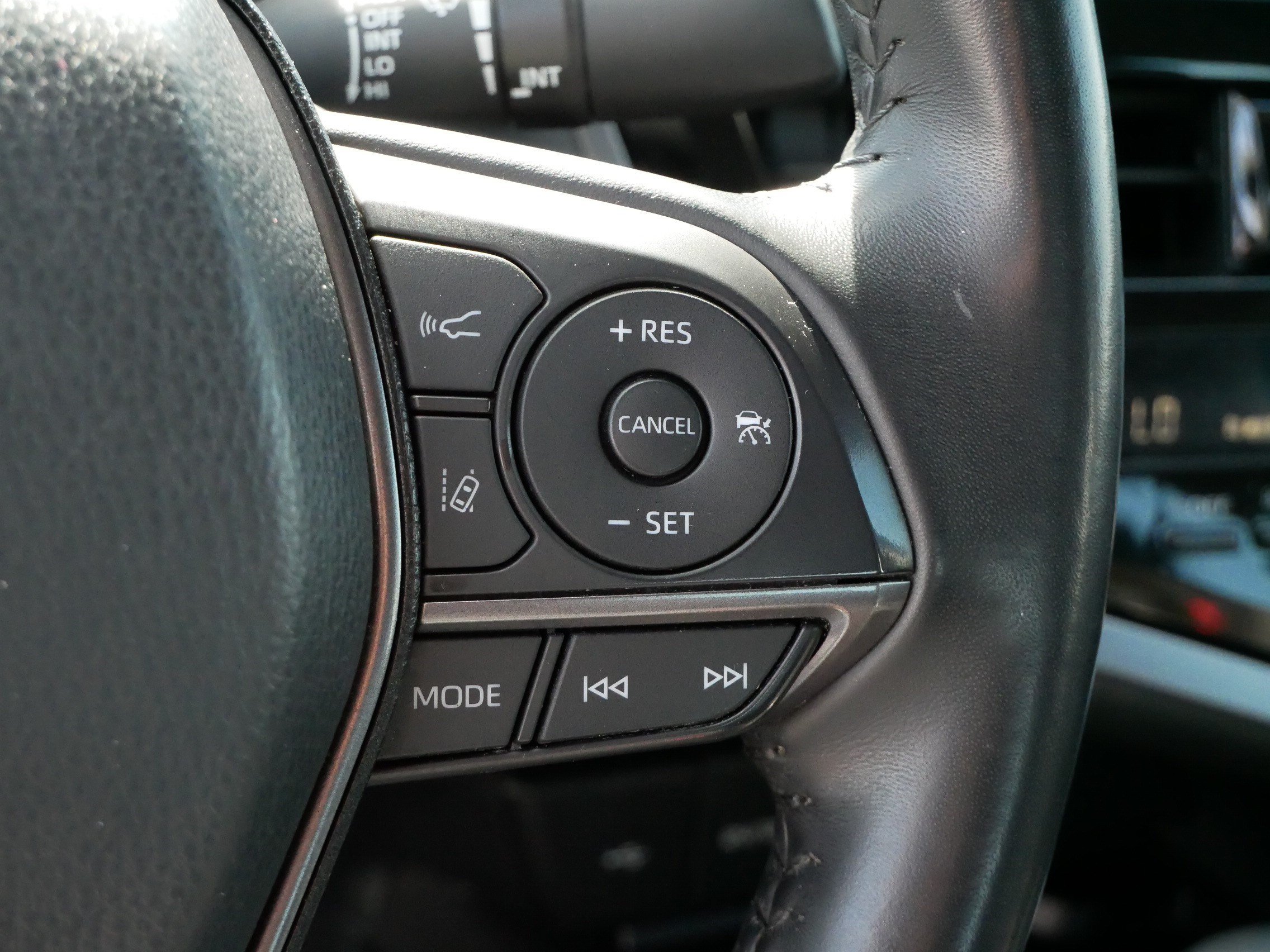 Certified 2023 Toyota Camry XSE FWD image 27