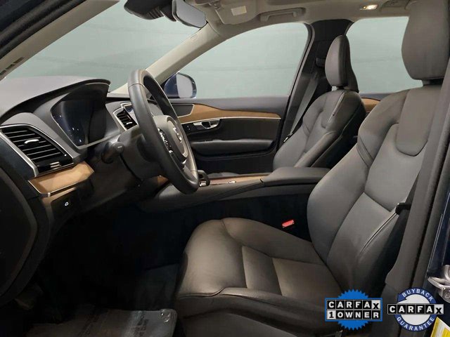 Used 2025 Volvo XC90 B6 Plus image 18