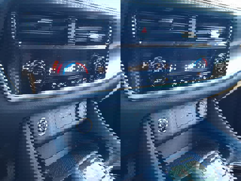 Certified 2023 Nissan Rogue SV w/ SV Premium Package image 20