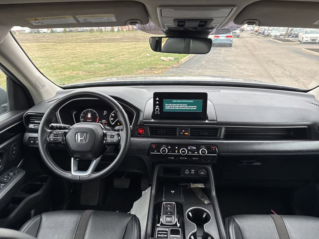 Used 2025 Honda Pilot Touring image 20