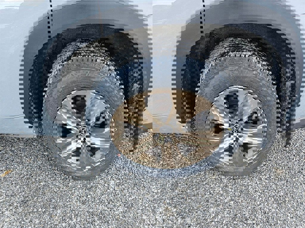 Certified 2023 Toyota Highlander Bronze Edition image 27