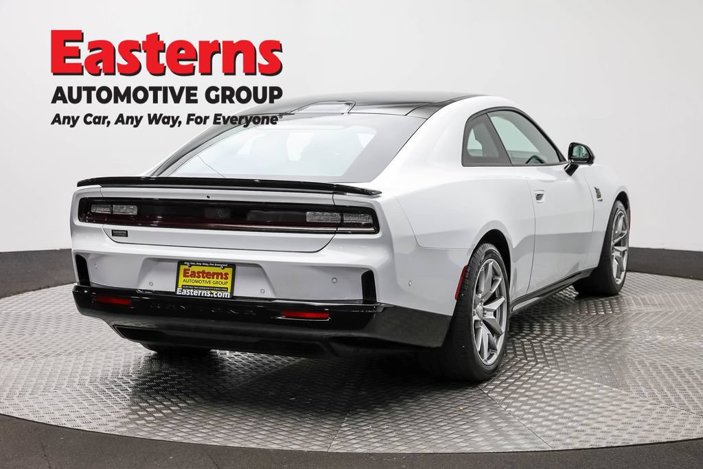 Used 2024 Dodge Charger Daytona Scat Pack w/ Plus Group AWD/4WD image 5