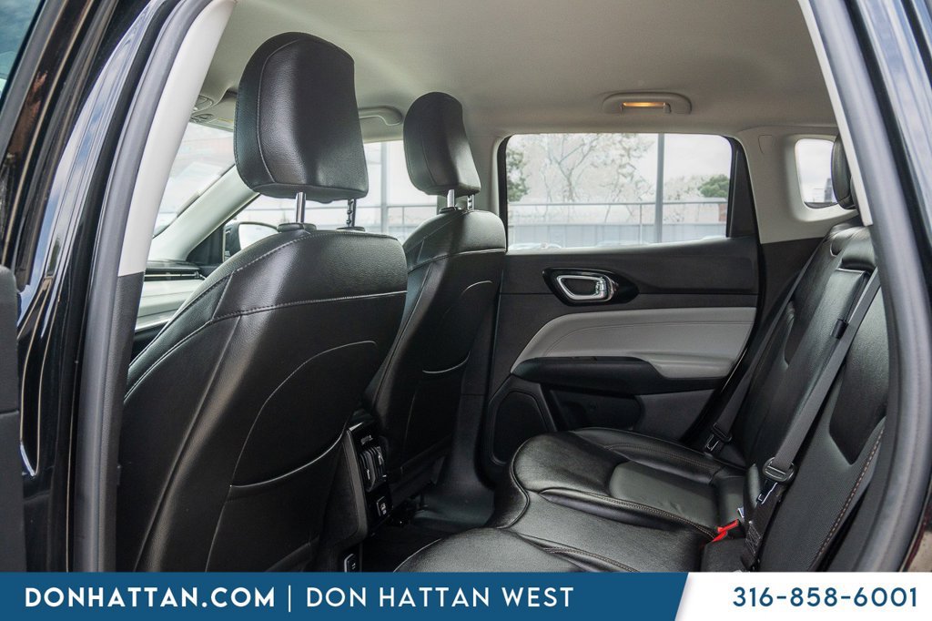 Used 2022 Jeep Compass Limited AWD/4WD image 18