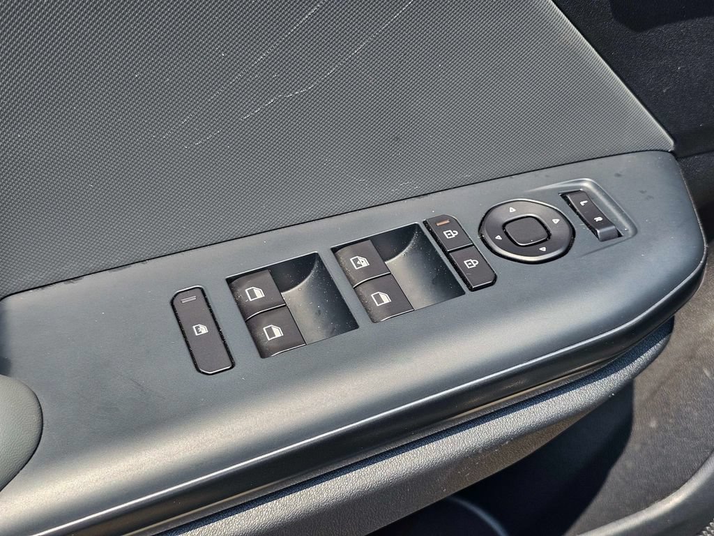 Certified 2025 Kia K4 FWD image 16