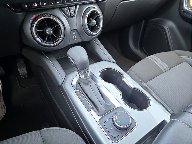 Used 2025 Chevrolet Blazer LT FWD image 25
