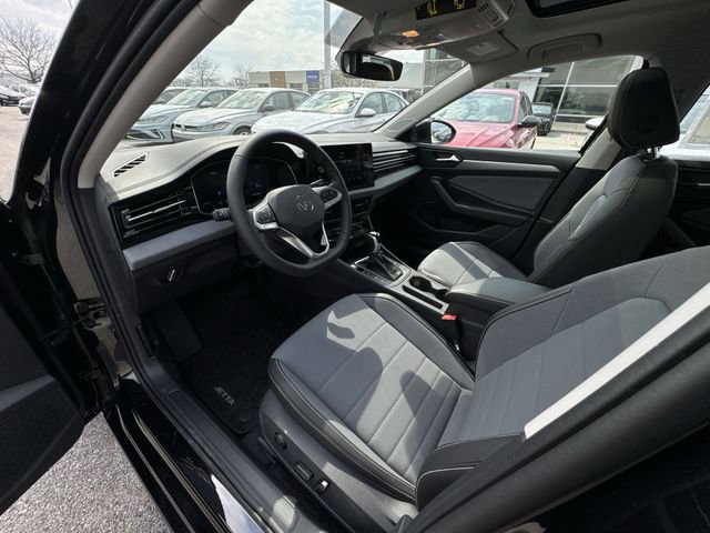 New 2026 Volkswagen Jetta SE image 10