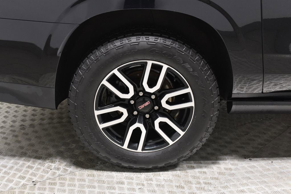 Used 2021 GMC Yukon XL AT4 w/ AT4 Premium Plus Package image 39