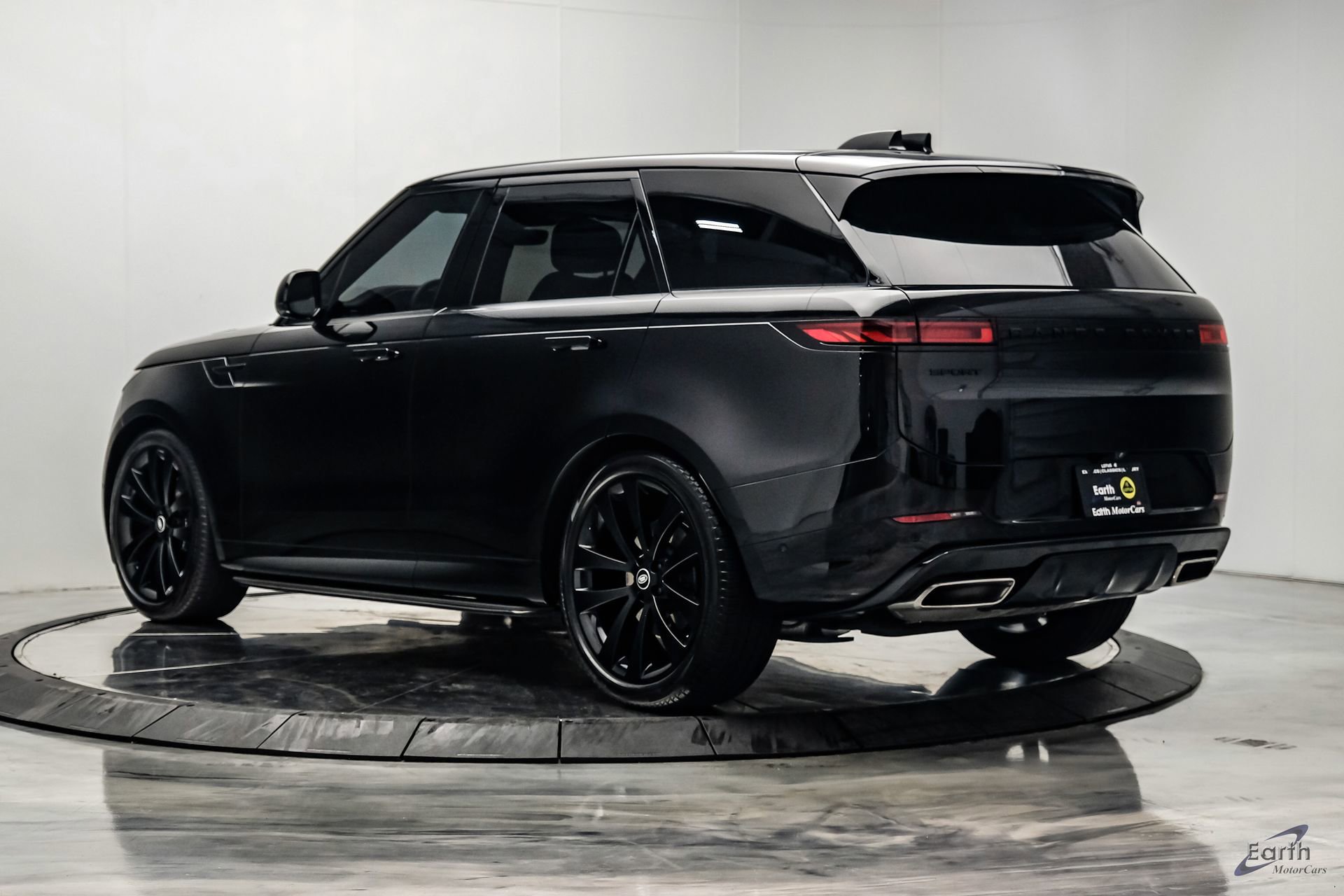 Used 2024 Land Rover Range Rover Sport Dynamic SE AWD/4WD image 9