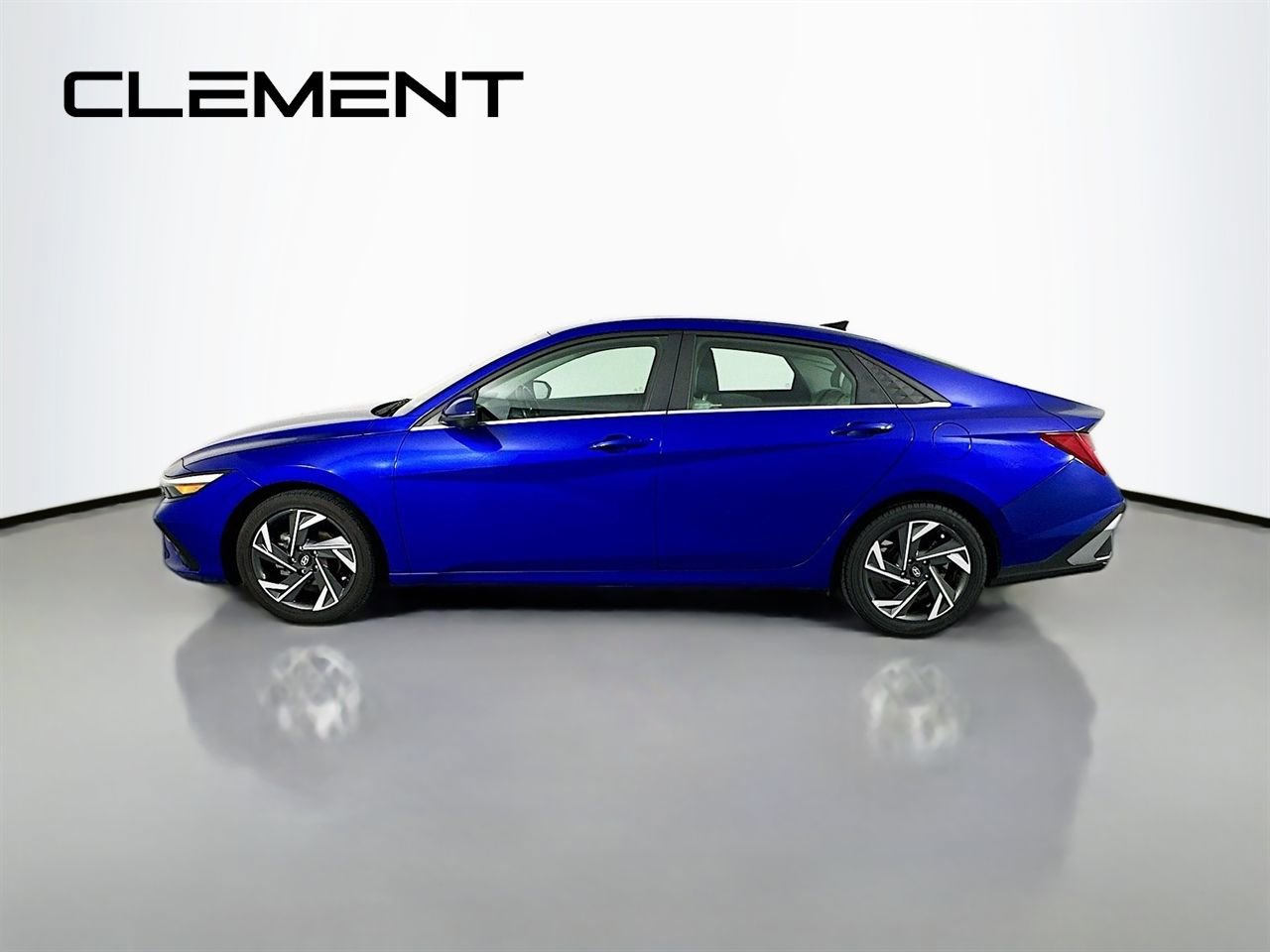 Used 2024 Hyundai Elantra Limited FWD image 6