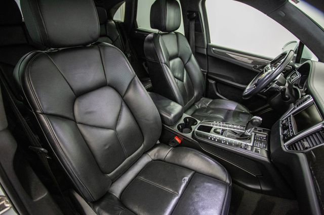 Used 2015 Porsche Macan Turbo image 21