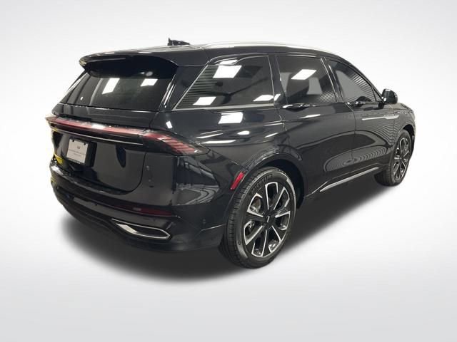 Used 2024 Lincoln Nautilus Reserve w/ Equipment Group 203A image 5