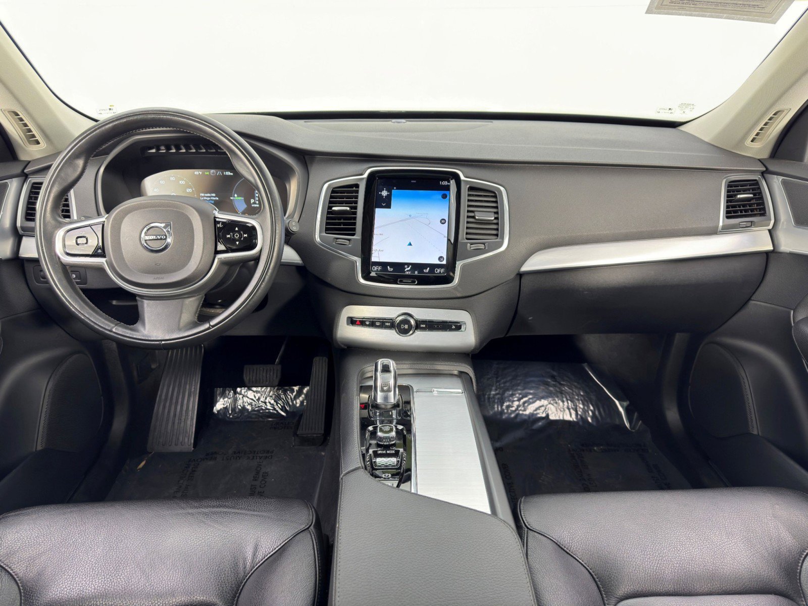 Used 2018 Volvo XC90 T8 Momentum w/ Convenience Package AWD/4WD image 12