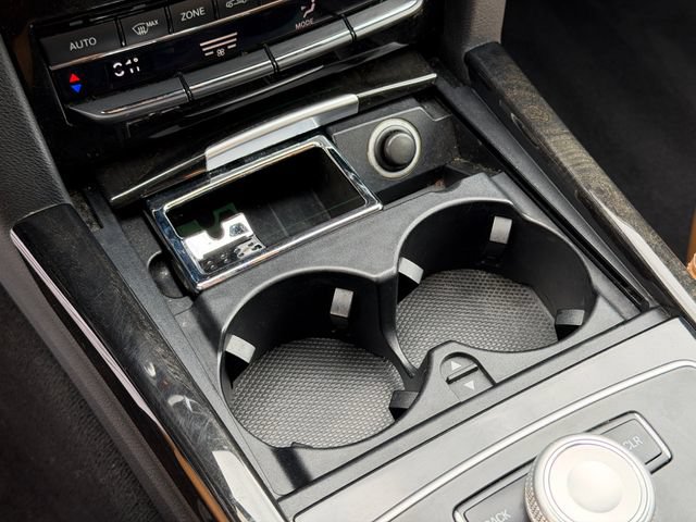 Used 2010 Mercedes-Benz E 350 4MATIC Sedan image 29
