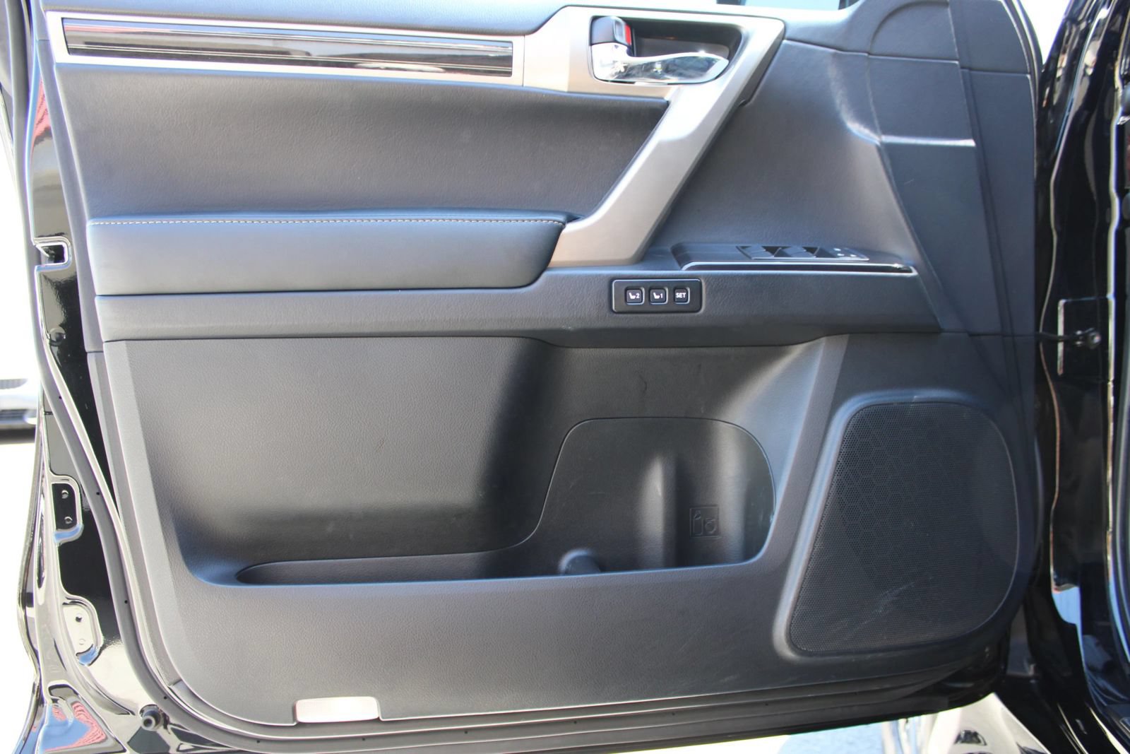 Used 2020 Lexus GX 460 Premium w/ Premium Package AWD/4WD image 8